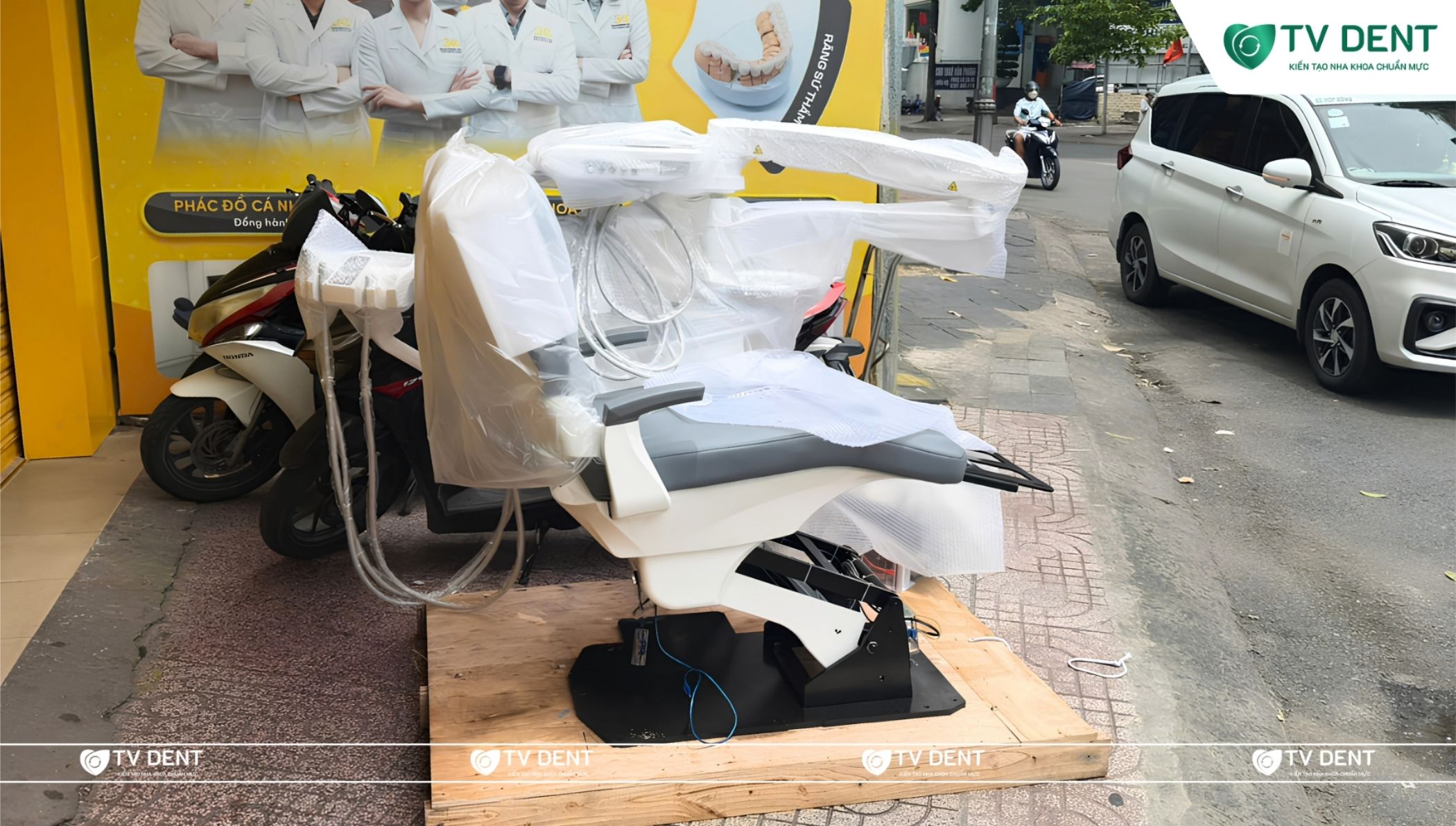 Ghế nha khoa Anye AY-215 C3 vừa được "đập hộp", chuẩn bị đưa vào lắp đặt tại Nha khoa 3C